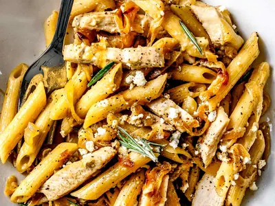 Chicken and Blue Cheese Pasta