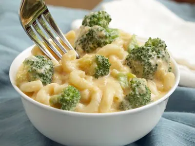 Stovetop Broccoli Mac and Cheese