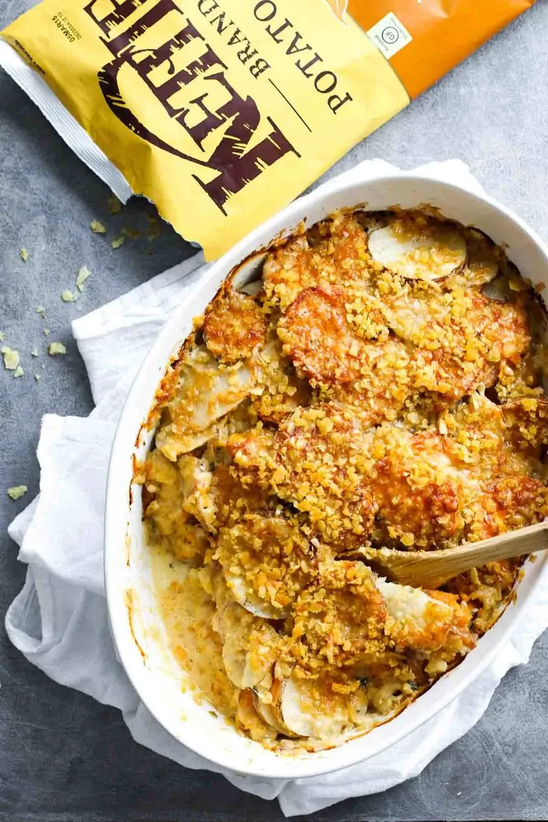 Garlic Herb Cheesy Potatoes