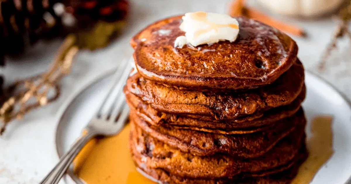 Gingerbread Pancakes with eggs