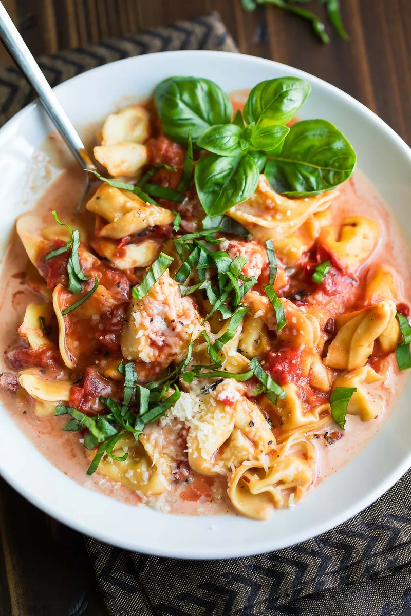 Instant Pot Tomato Tortellini