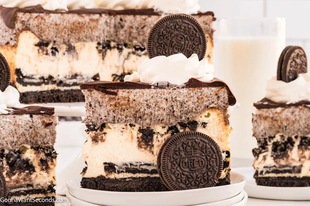 Cookies and Cream Cheesecake with chocolate chips and baking chocolate