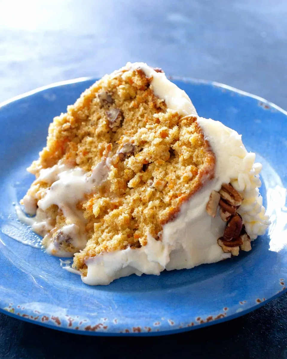 Carrot Cake (16 servings)