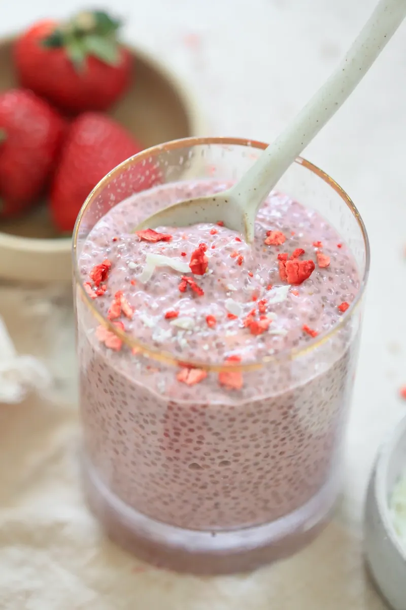 Strawberry Chia Pudding (6 servings)