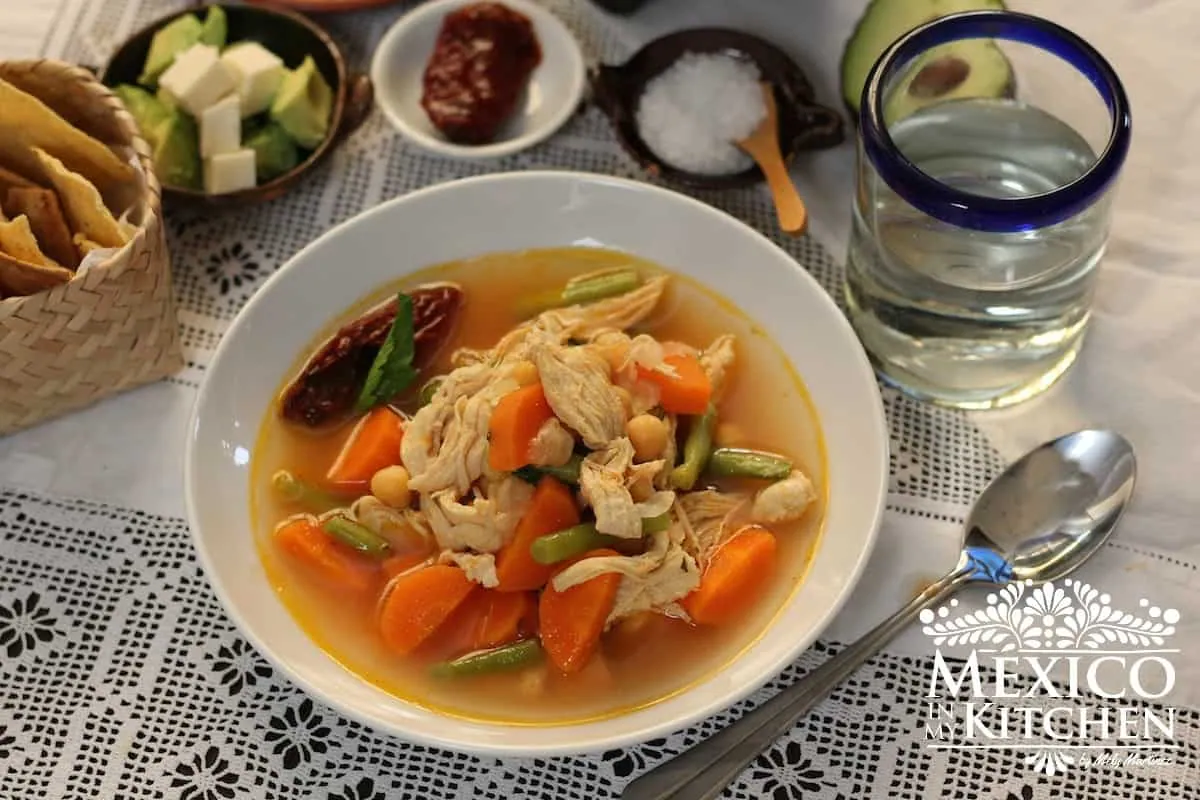 Caldo Tlalpeño