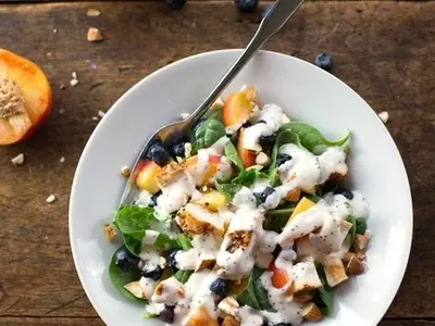 Chicken Nectarine Spinach Salad