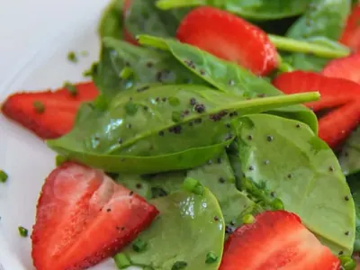 Spinach Strawberry Salad
