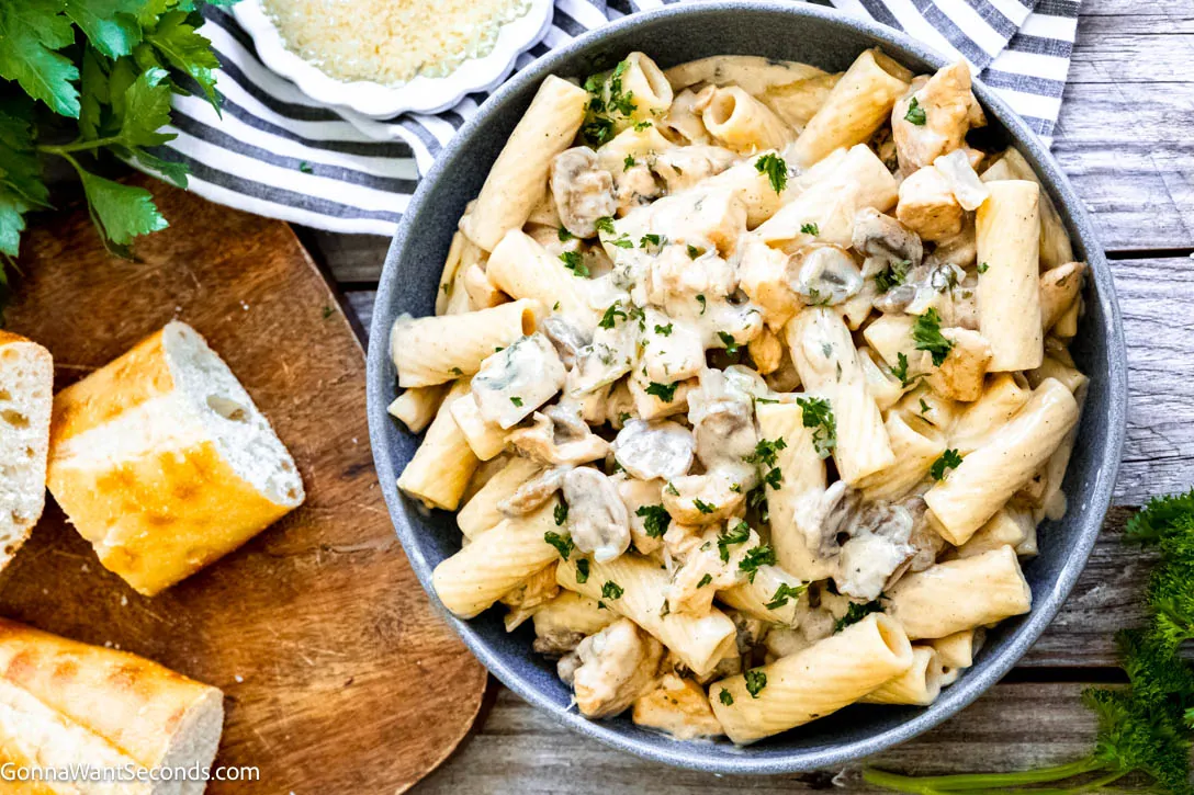 Creamy Chicken Marsala Rigatoni