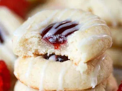 Raspberry Thumbprint Cookies with crackers