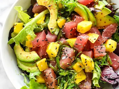 Mango Tuna Poke Salad