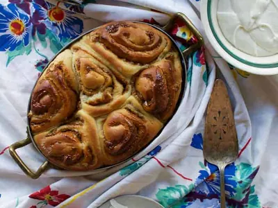 Dulce de Leche Sweet Rolls
