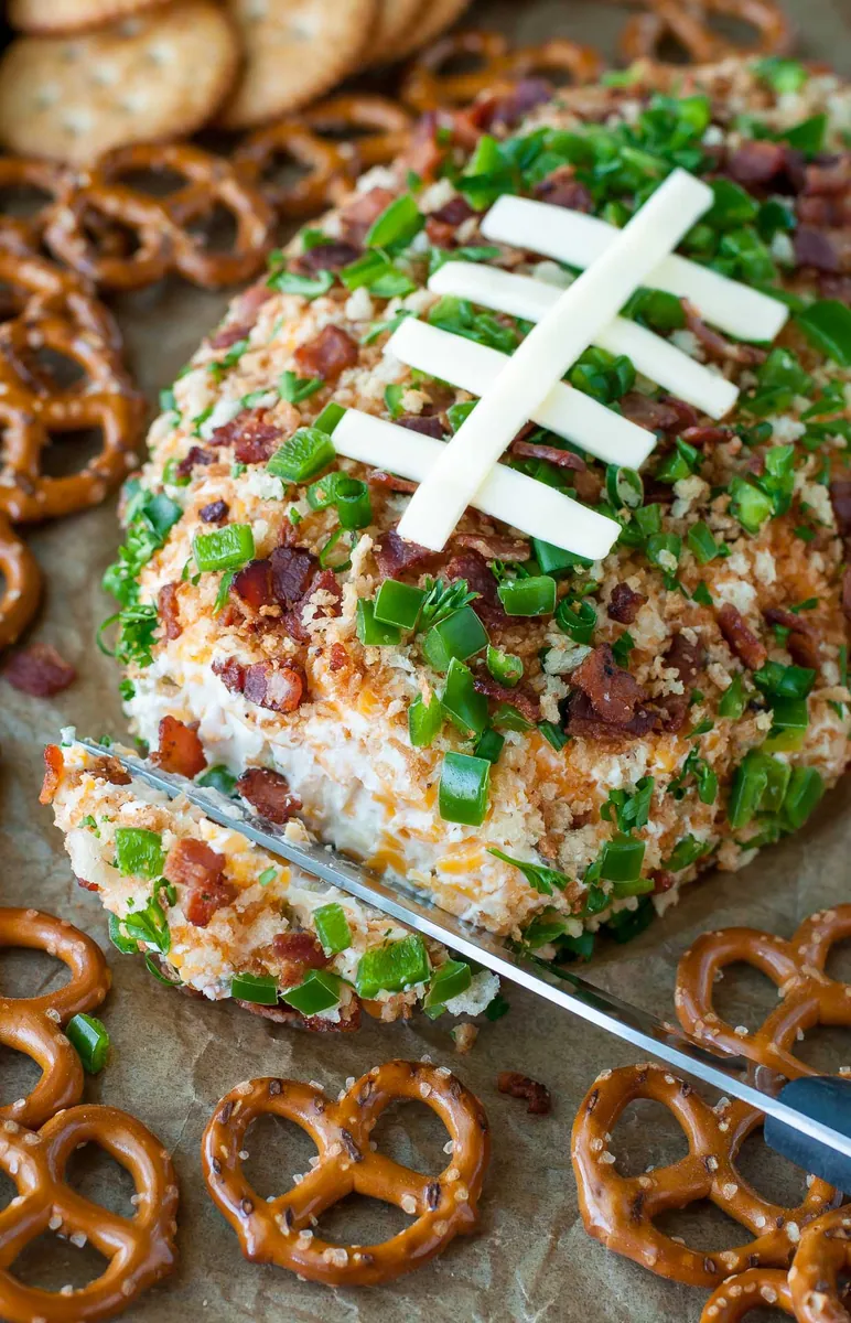Jalapeño Popper Cheese Ball