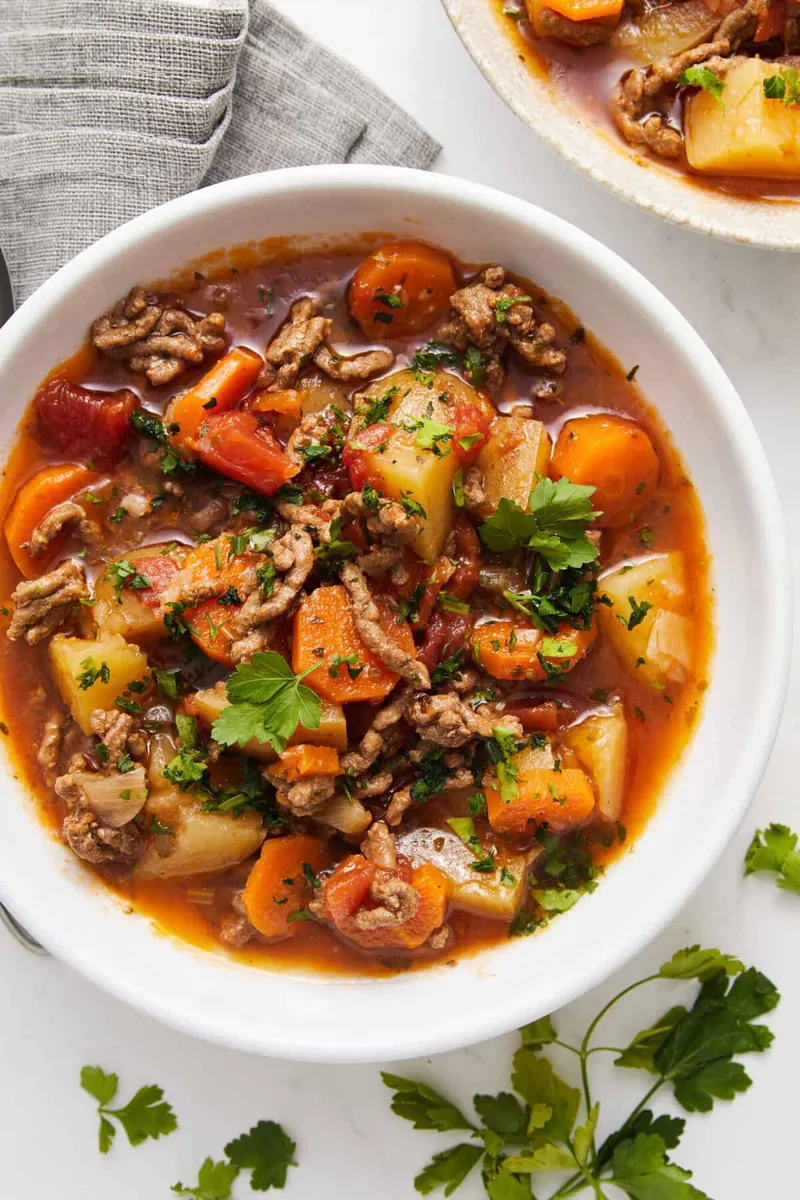 Slow Cooker Hamburger Soup