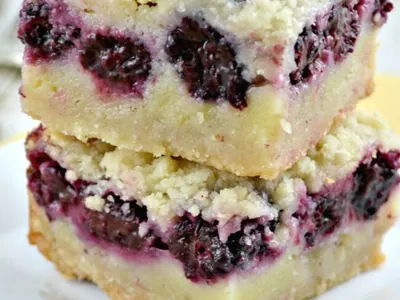 Blackberry Pie Bars