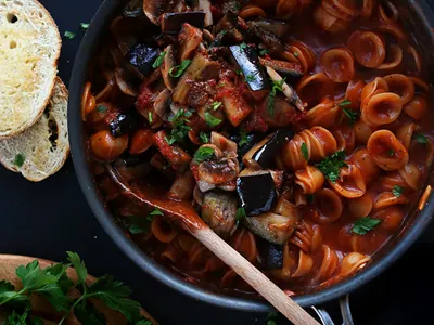 One-Pot Vegan Pasta