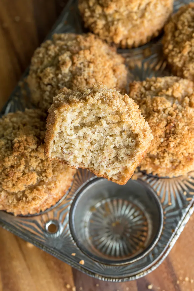 Banana Streusel Muffins