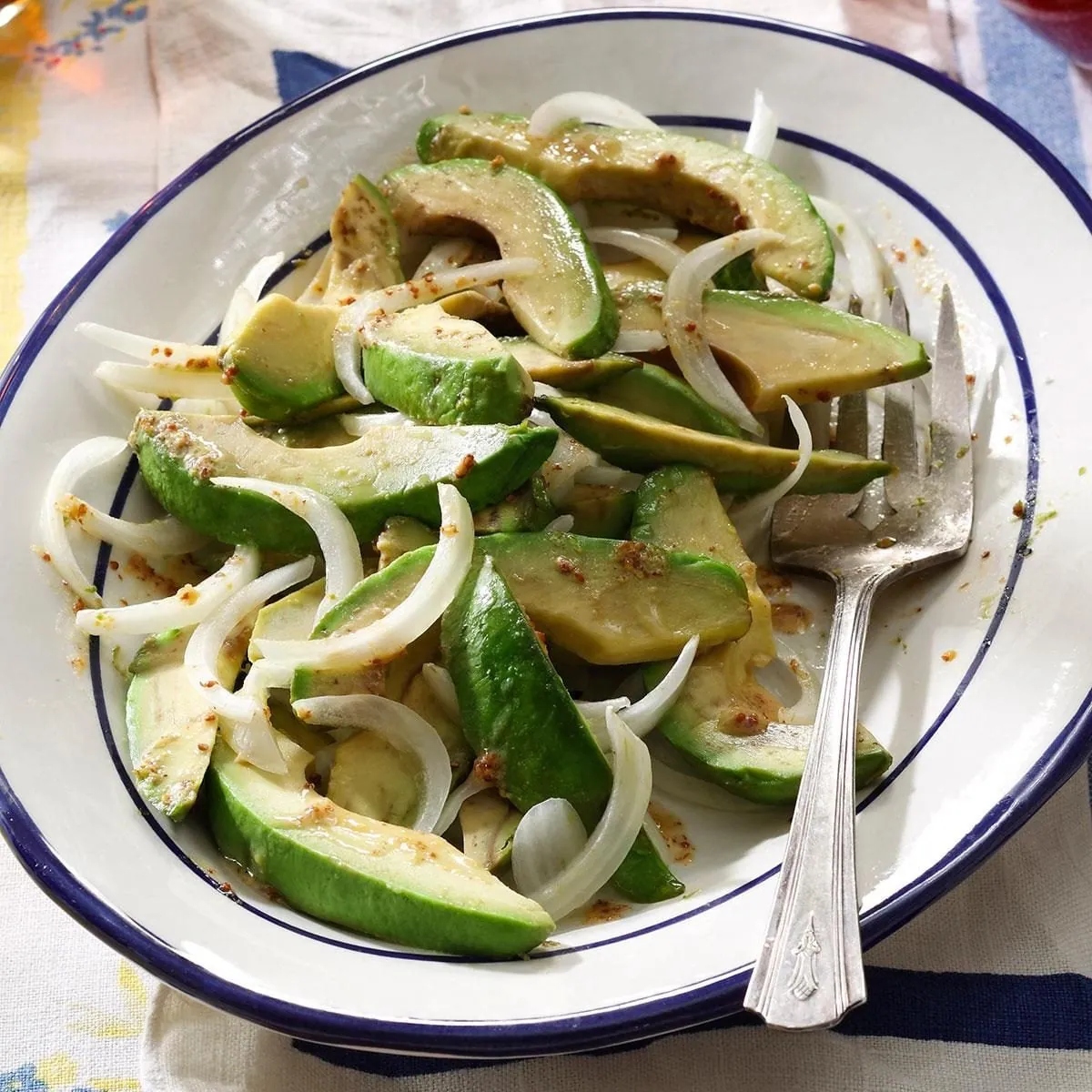 Avocado Onion Salad