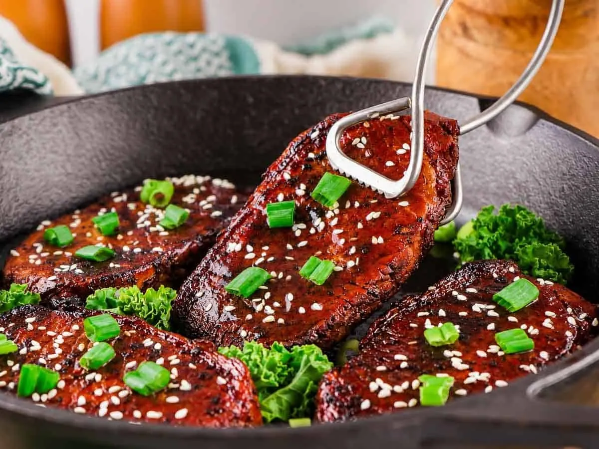 Honey Garlic Pork Chops with lemons and limes