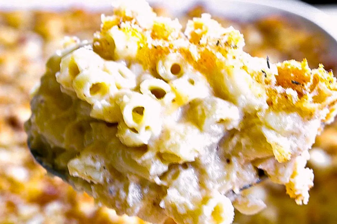 Baked Macaroni and Cheese (8 servings)