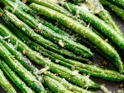 Garlic Green Beans with Parmesan