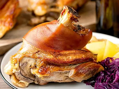 German Schweinshaxe