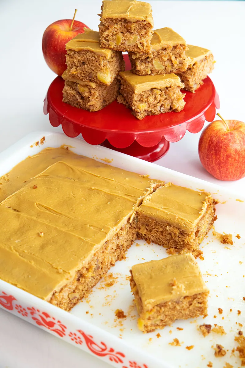 Brown Sugar Apple Cake