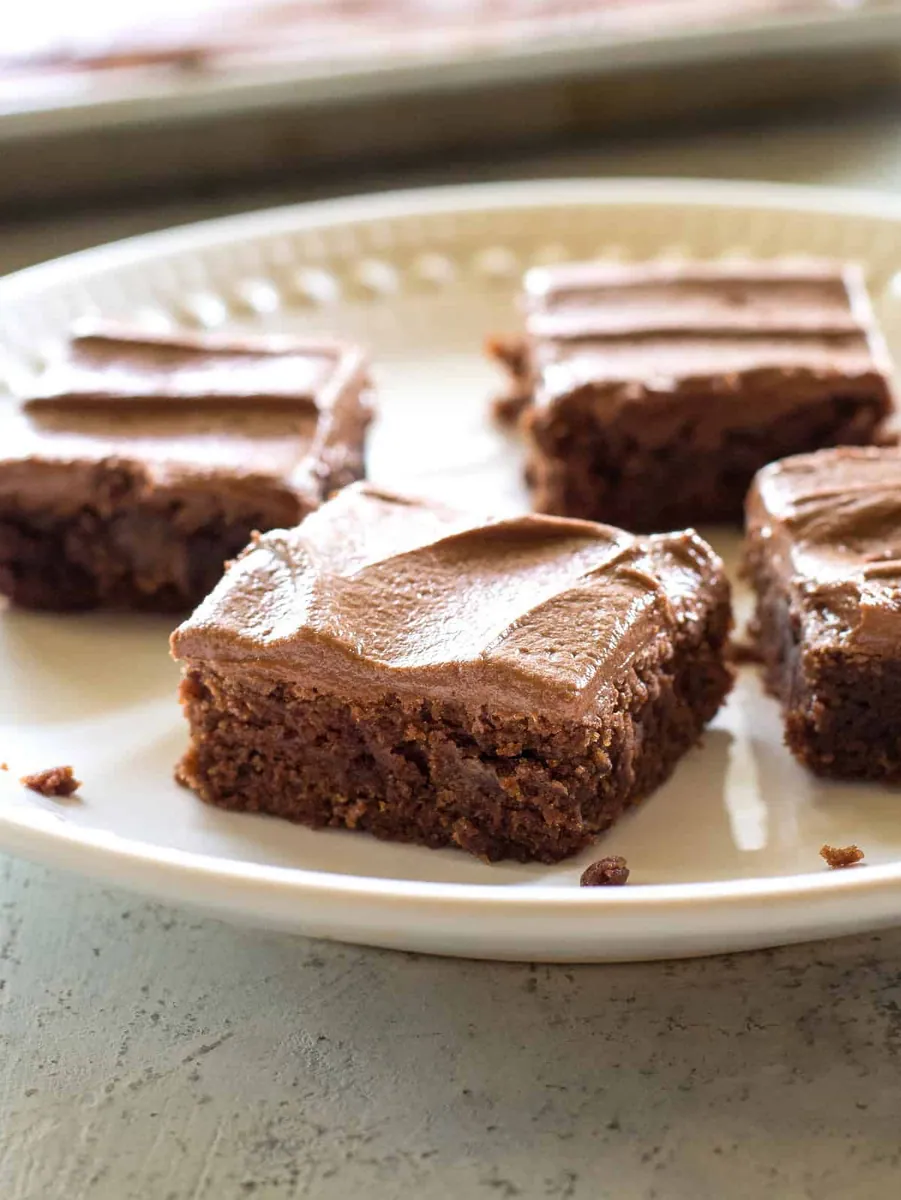 Brownies with Chocolate Frosting