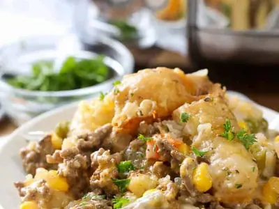 Slow Cooker Tater Tot Casserole