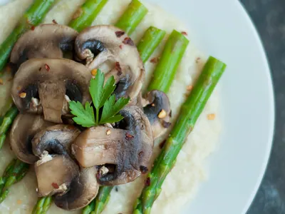 Gouda Mushroom Asparagus Grits