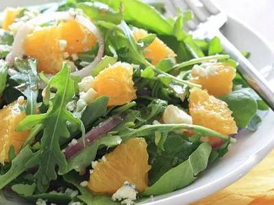 Orange Arugula Gorgonzola Salad