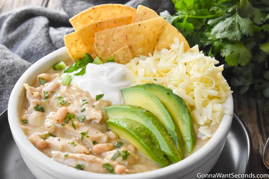 Slow Cooker White Chicken Chili with canned beans