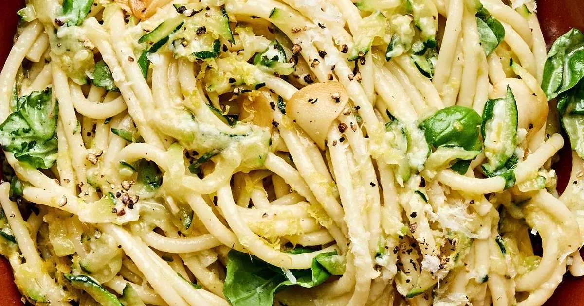 Simple Zucchini Pasta