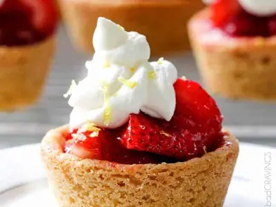 Mini Strawberry Pies