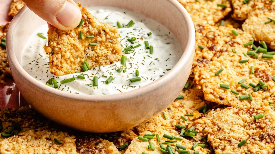 Spicy Ranch Baked Crackers