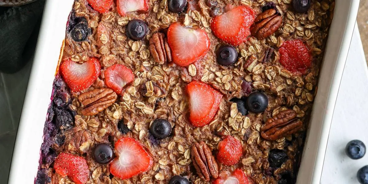 Baked Berry Pecan Oatmeal