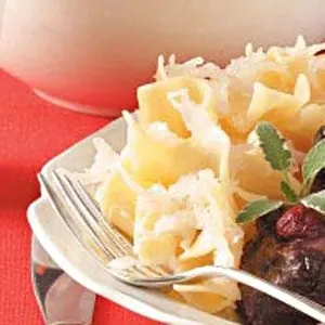 Noodles with Sauerkraut