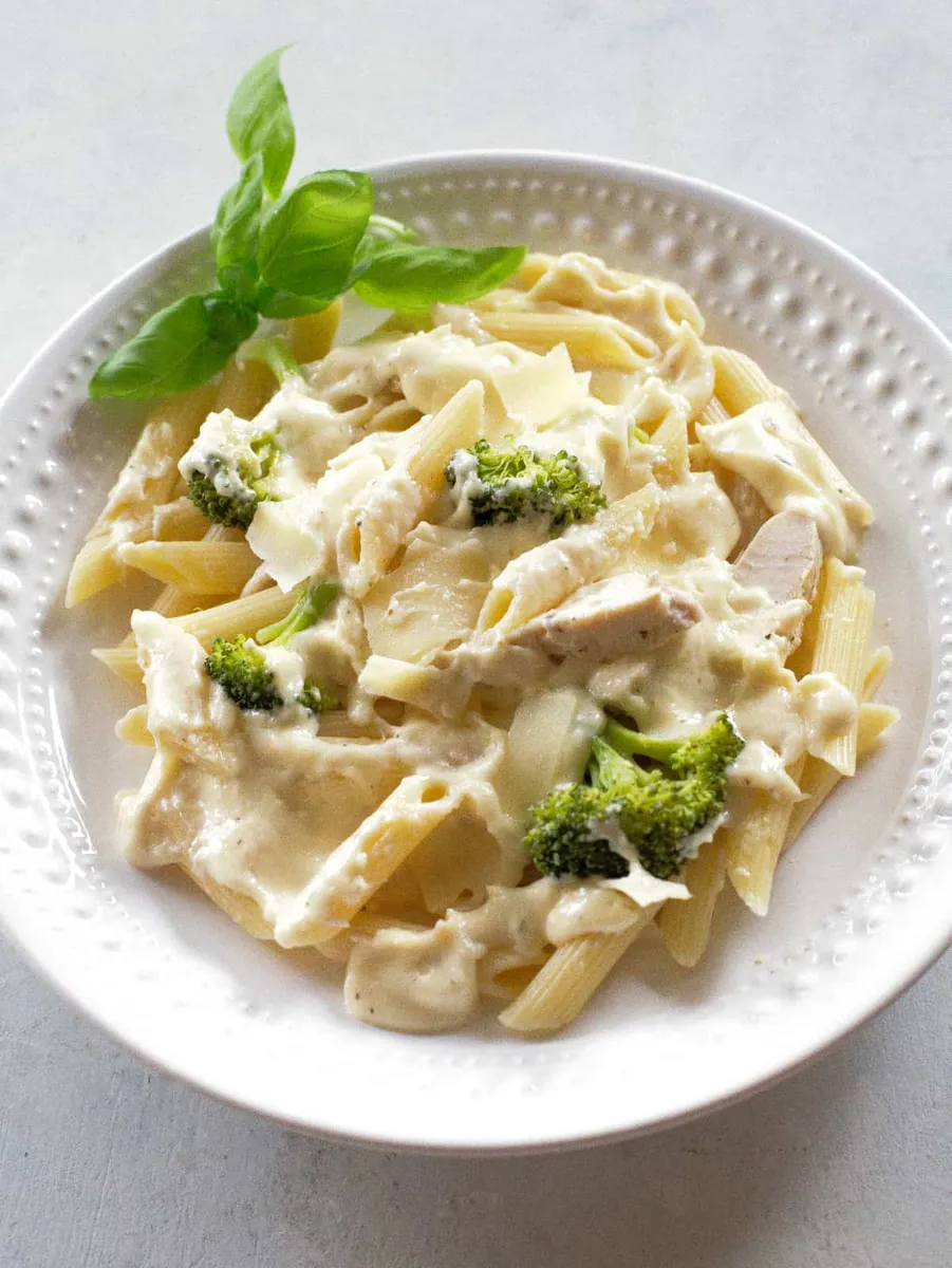 Chicken Broccoli Alfredo