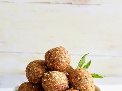 Mint Lime Energy Balls