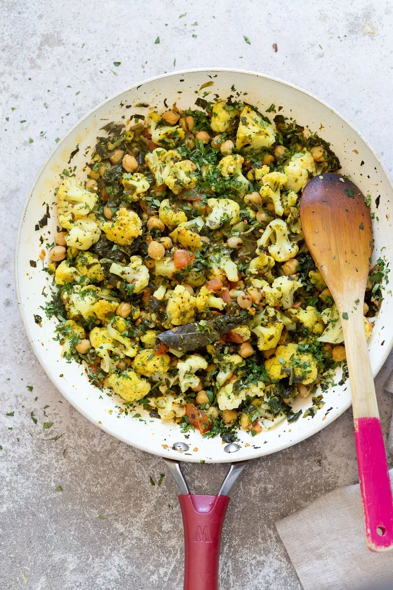Cauliflower Chickpea Spinach Curry