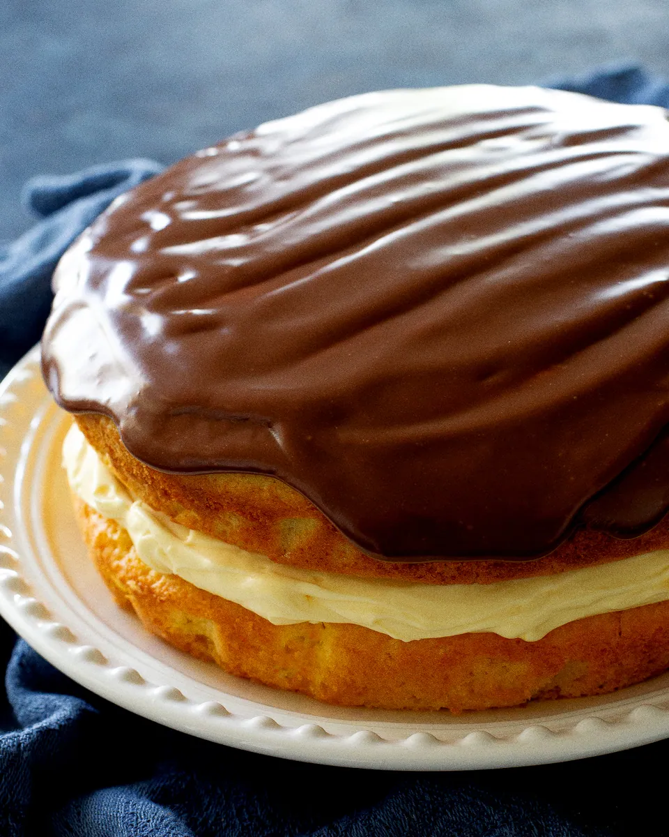 Boston Cream Pie with heavy cream