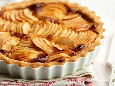 Chinon Apple Tarts