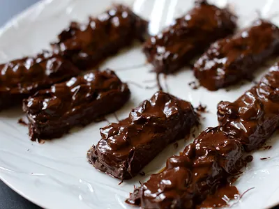 Date Peanut Chocolate Bars