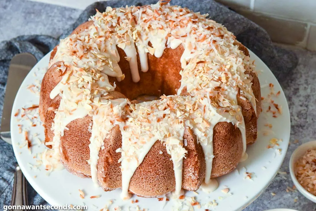 Louisiana Crunch Cake