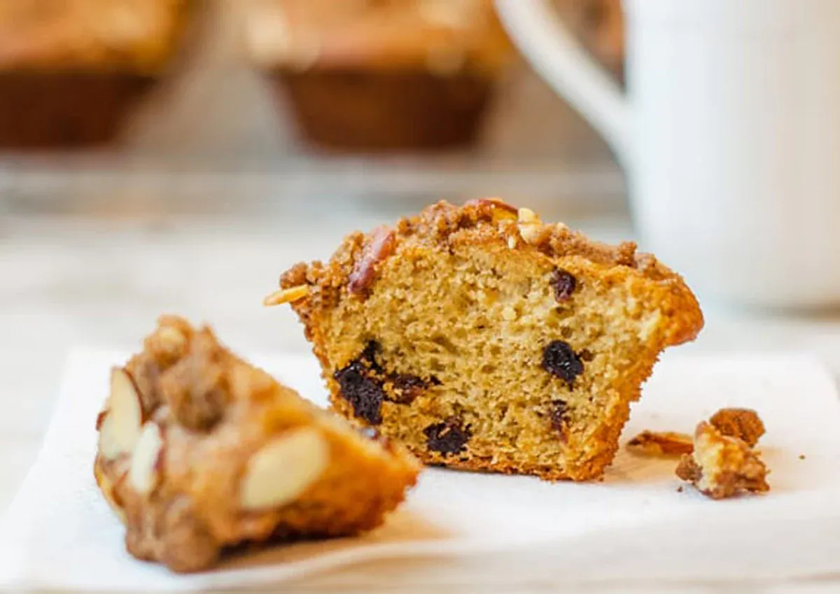 Cherry Buttermilk Streusel Muffins