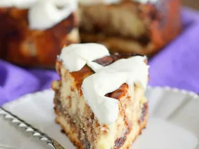Cinnamon Roll Cheesecake with butter