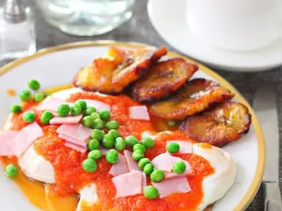 Huevos Motuleños