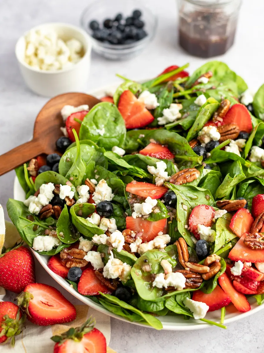 Spinach Berry Goat Cheese Salad