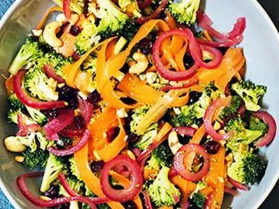 Broccoli Carrot Salad