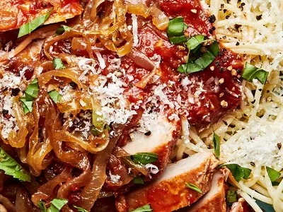 Pork Chops in Tomato Sauce