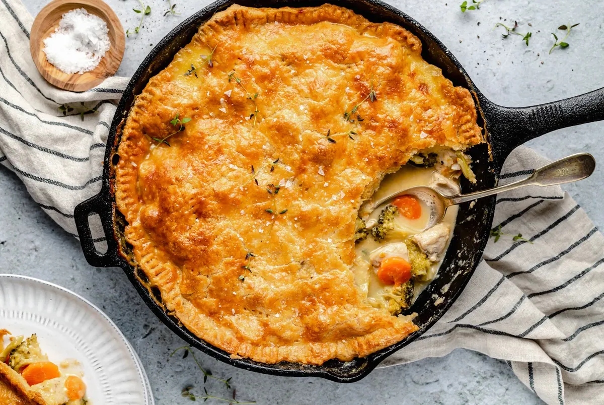 Cheddar Broccoli Chicken Pot Pie